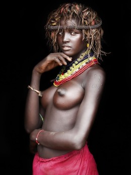 Обнаженные женщины африки