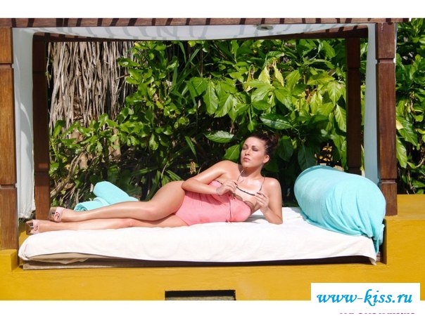 Эротичные фотки Ирины Дубцовой на пляже 