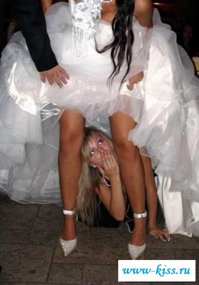 Белоснежные платья будущих жён - фото голых невест