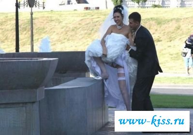 Белоснежные платья будущих жён - фото голых невест