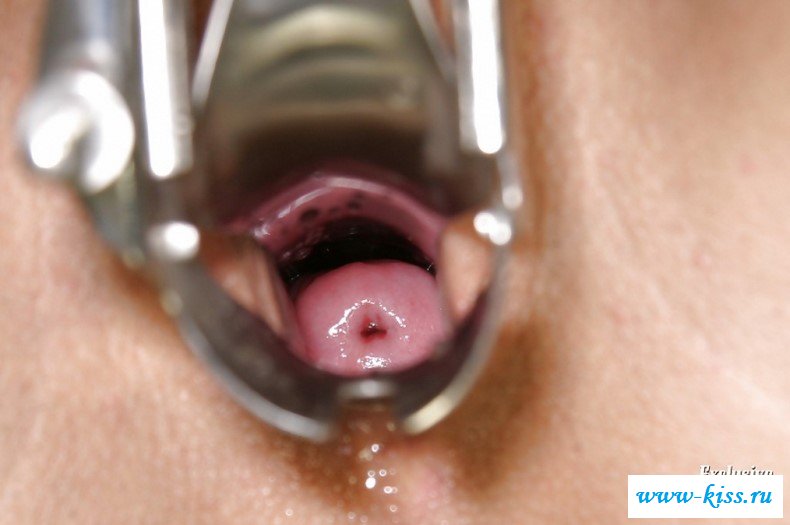 Похотливая девушка голая у врача