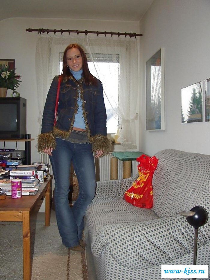 Голая немка шалит не по – детски 