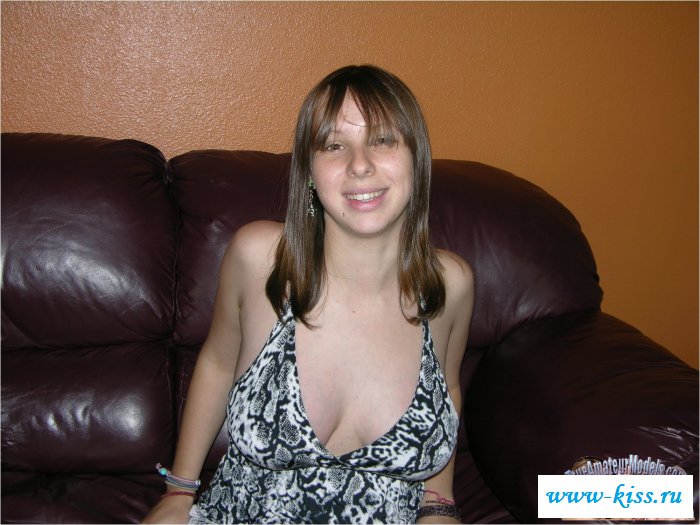 Беременная сучка с обнаженной писькой