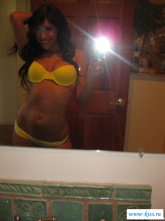 Эротика от фифы с прекрасной задницей