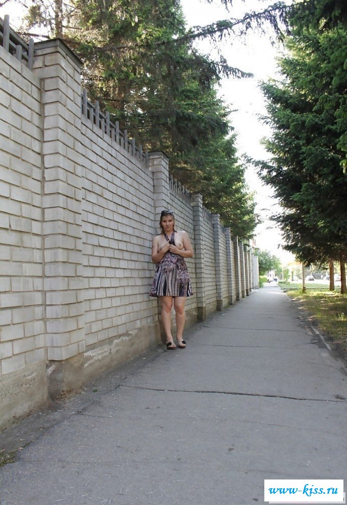 Раздетая натуристка всегда очень откровенна