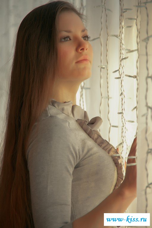 Раздетая штучка решила повеселиться