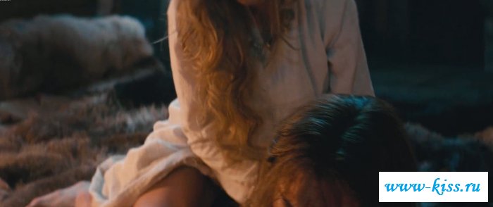 Горячий секс эротичной Александры Бортич в Викинге (20 фото)