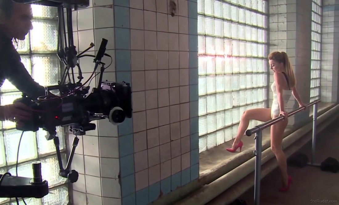 Юлианна Караулова голая