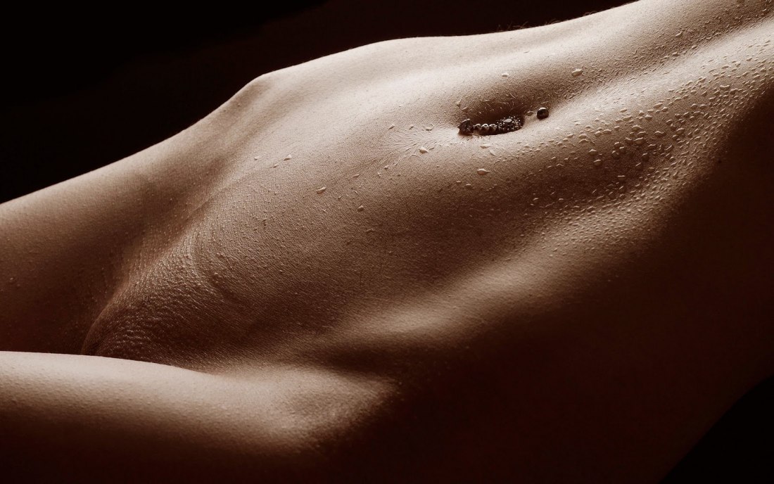 Красивый животик и лобок