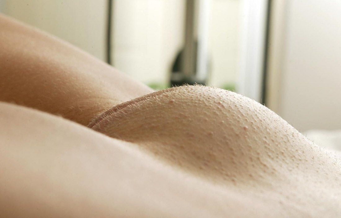 Красивое тело с волосатой киской