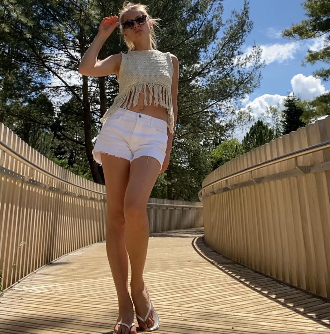 Яна Студилина остров