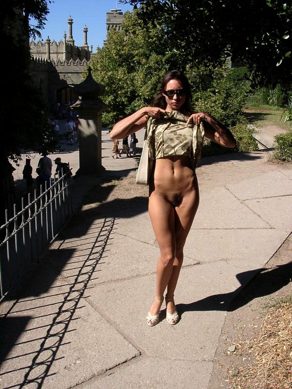 Стройные девушки без низа