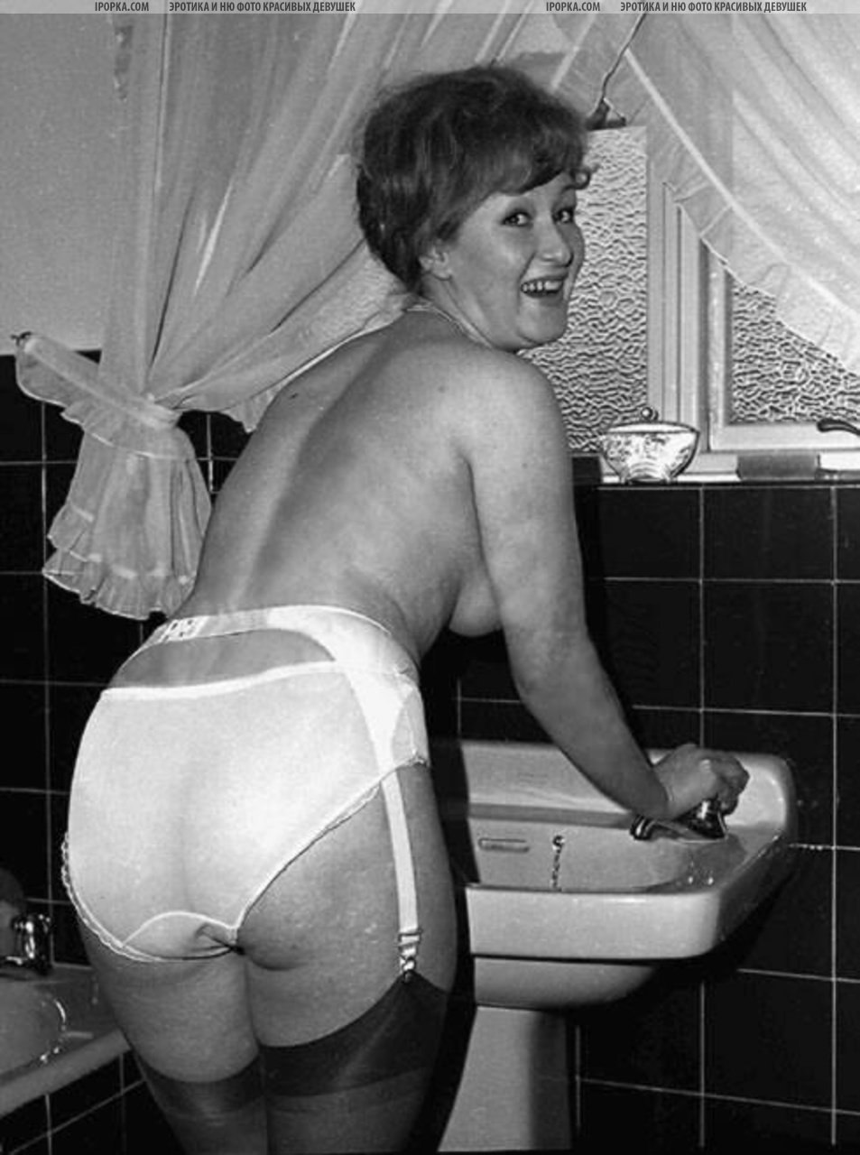 Ретро волосатые женщины в трусиках