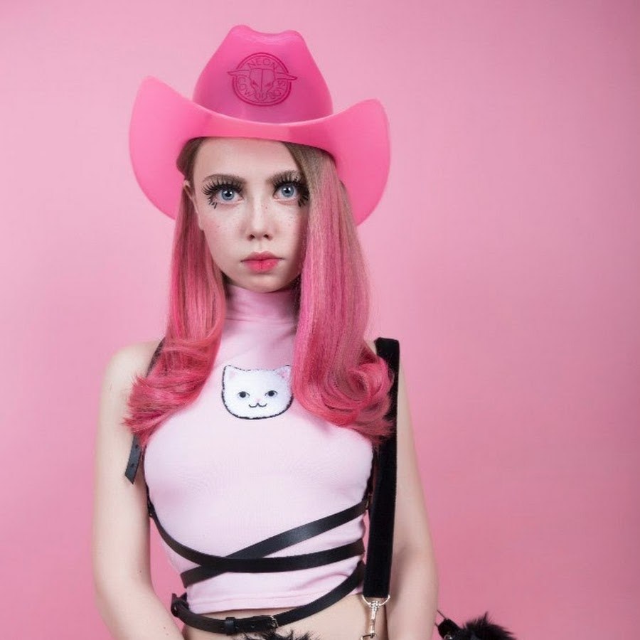 Ари League of Legends в купальнике