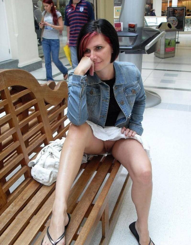 Девушки без трусов частное