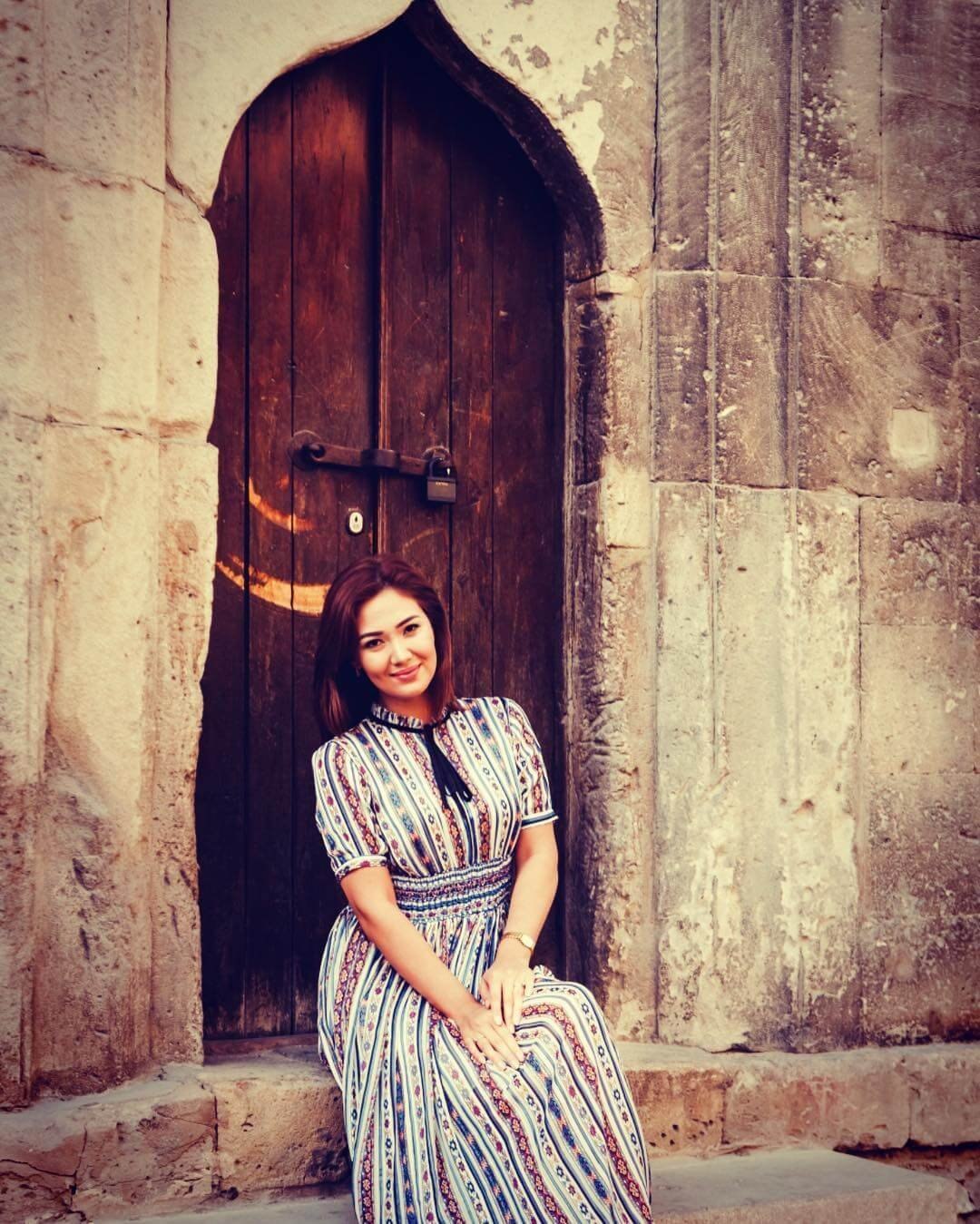 Порнографии певицы Нюши