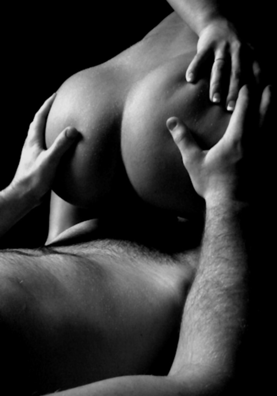 Красивые черно белые эротические