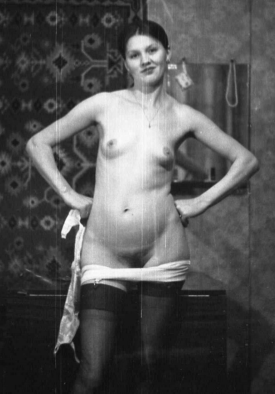 Советское черно-белое ню