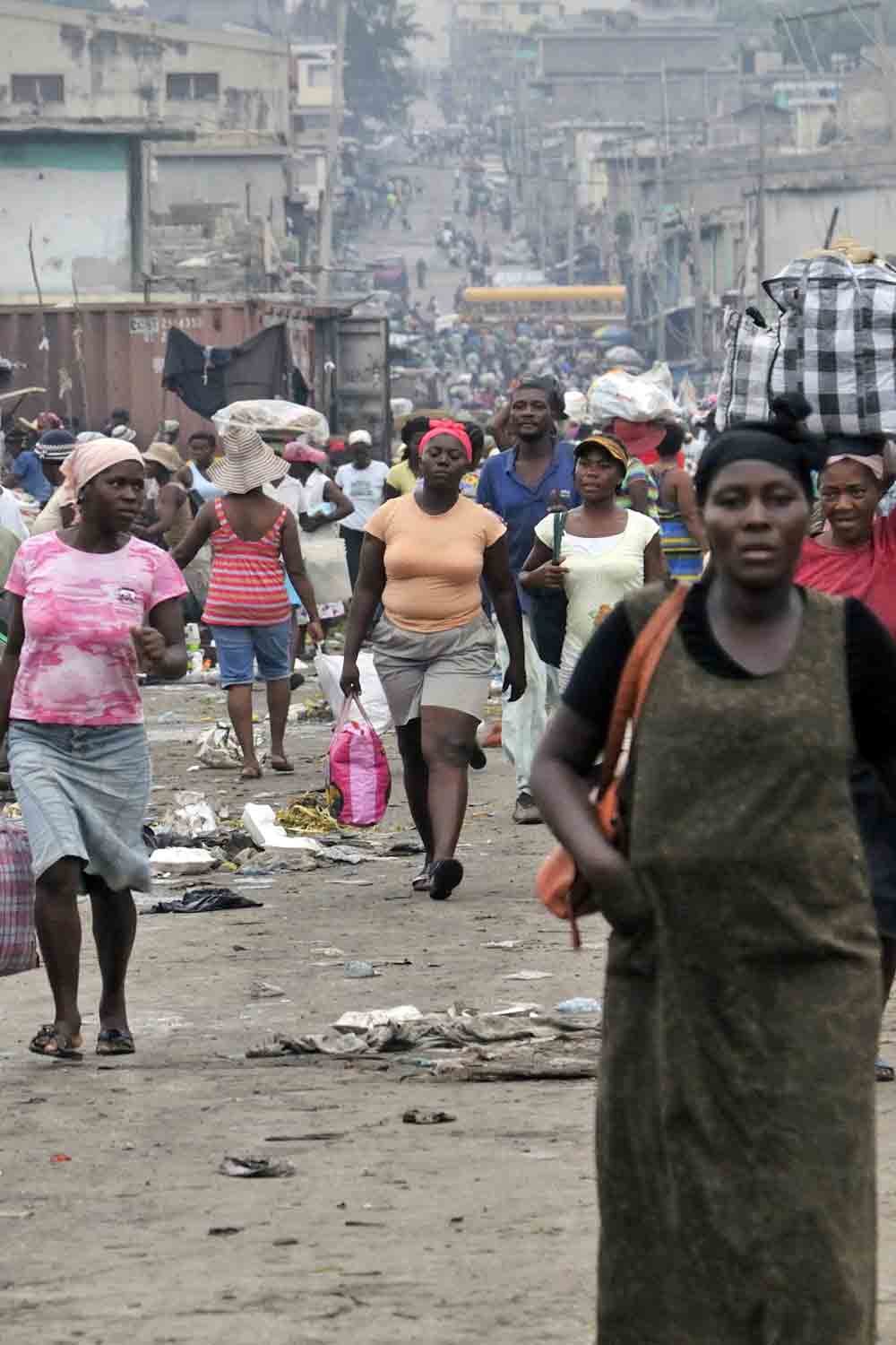 Голые женщины из Гаити