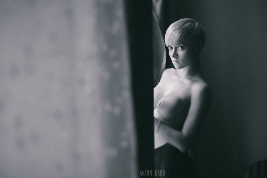 Голая брюнетка Катя ню