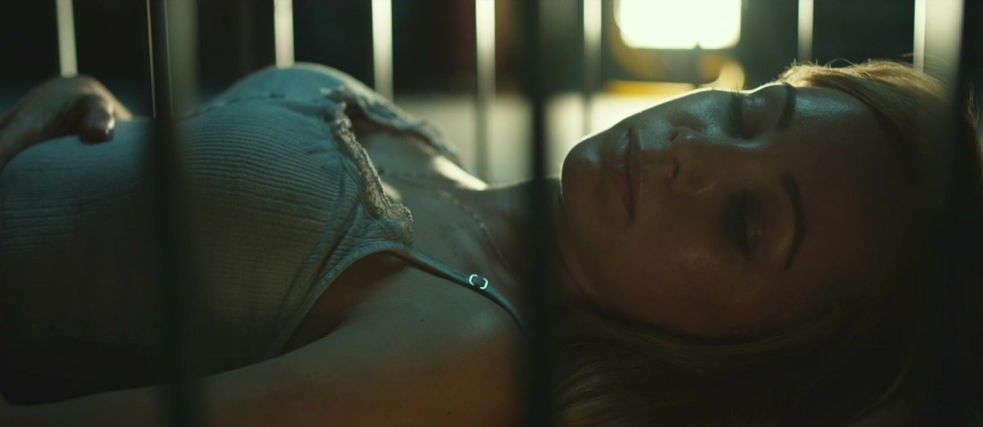 Чернобыль зона отчуждения Кристина Казинская в Нижнем белье