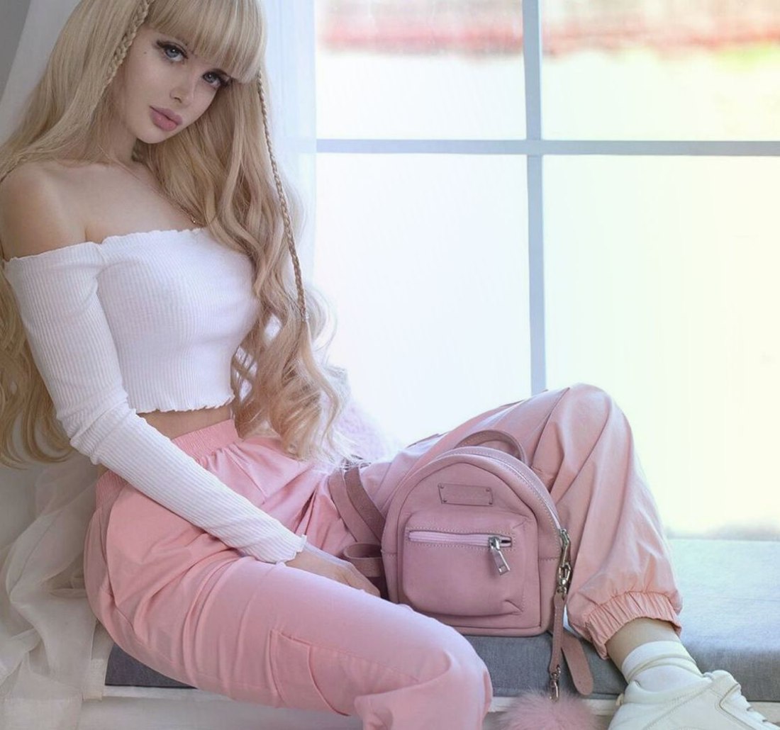 Кенова Анжелика талия