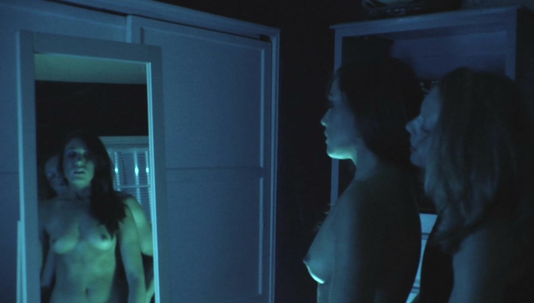 Эрика Лирсен голая с лесби