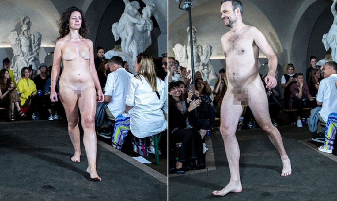 Модели на подиуме без одежды