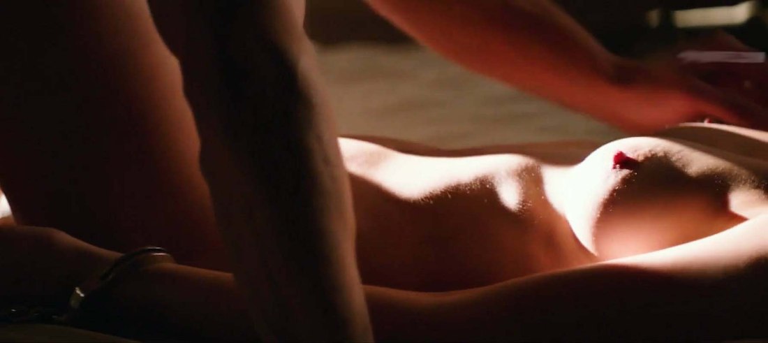 Дакота Джонсон голая 50 оттенков