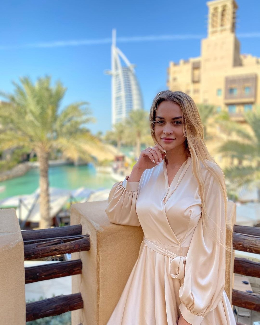 Лорен Строберри актриса