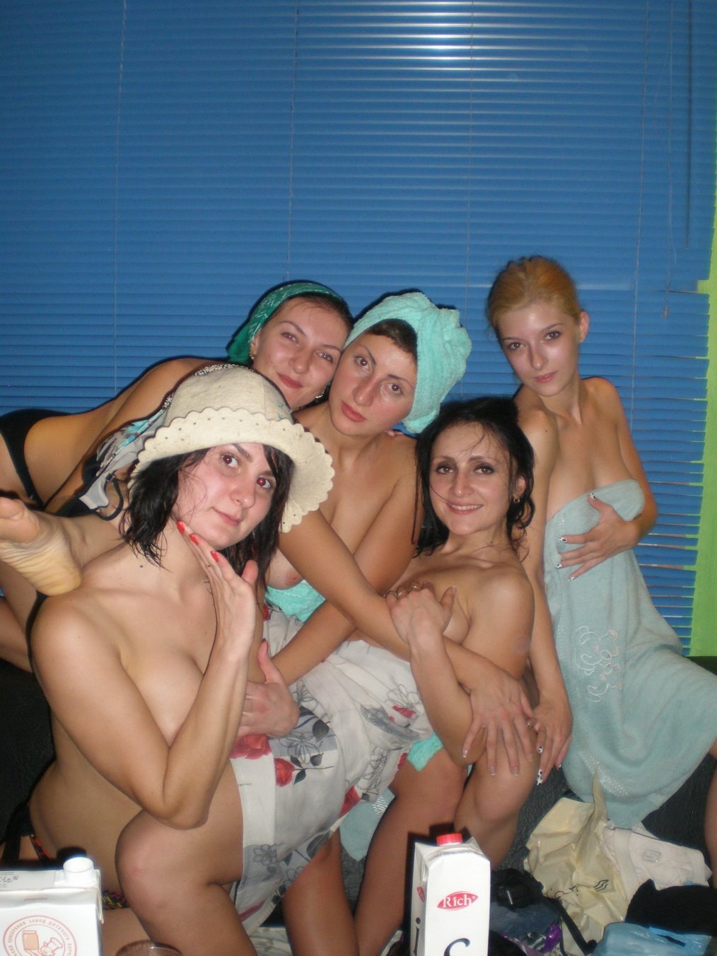 Корпоратив в сауне ню