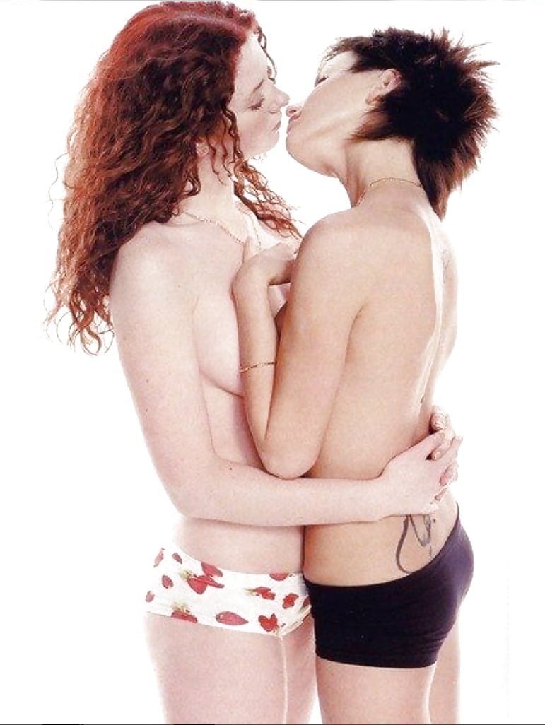 Лена Катина и Юля Волкова голые