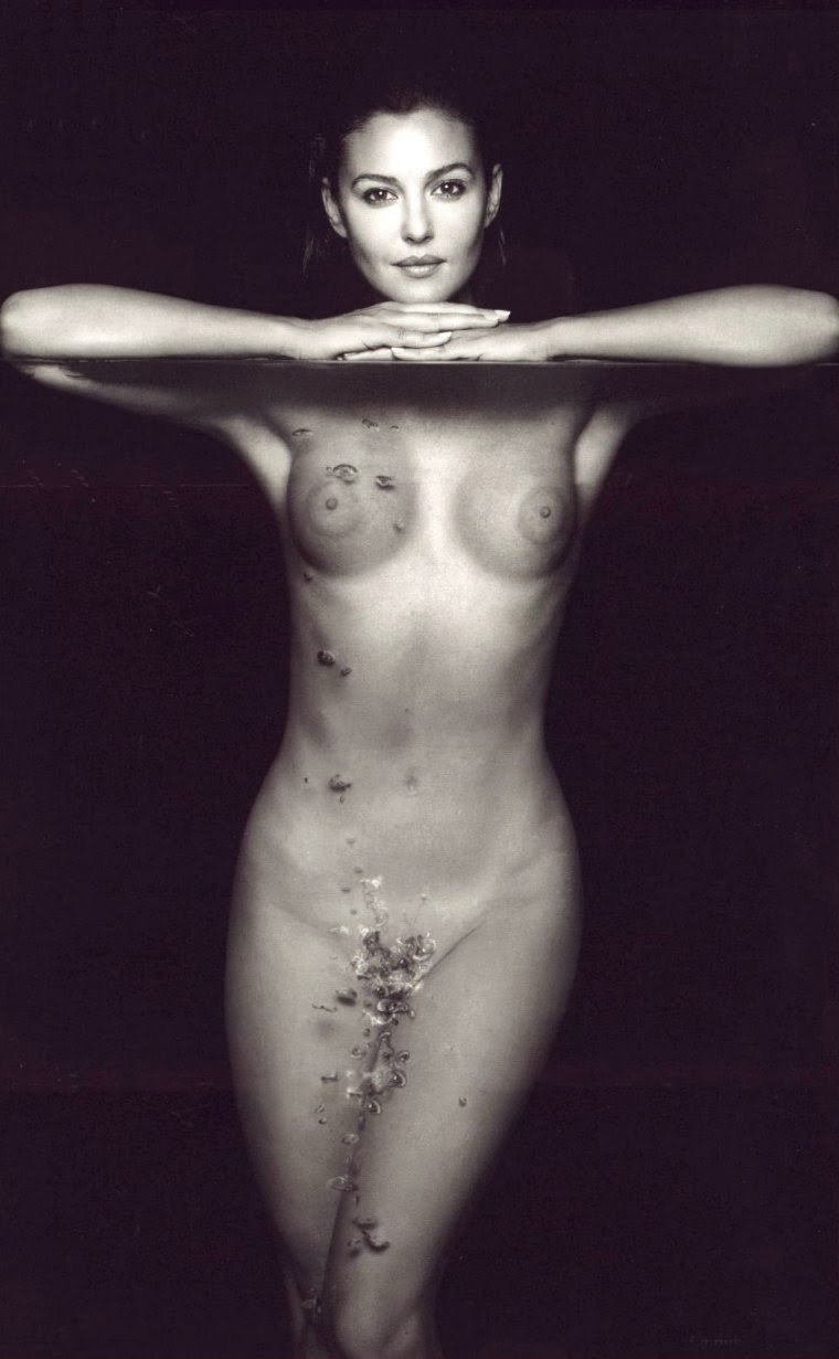 Моника Беллуччи в молодости голая