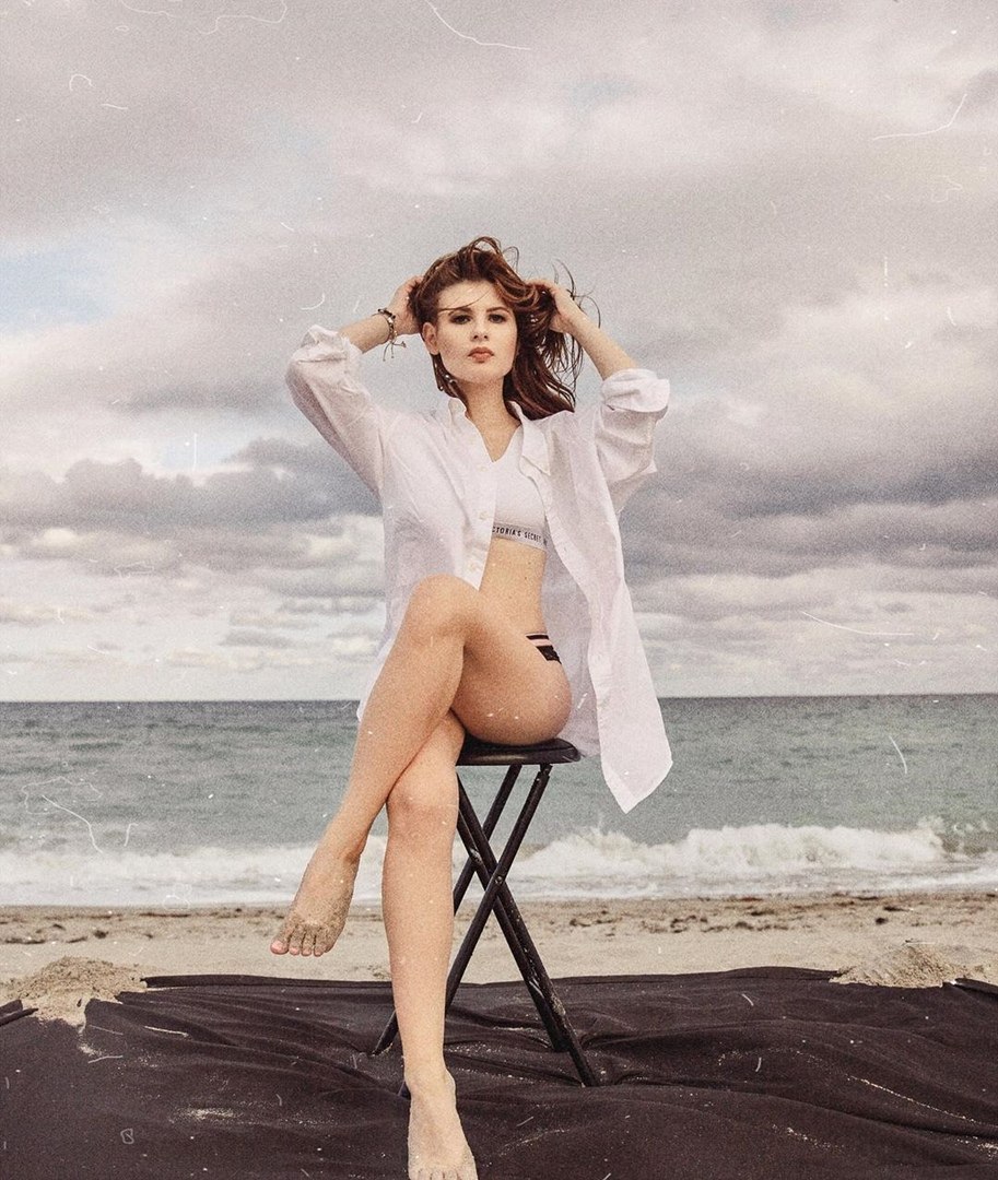 Анна Цуканова соски