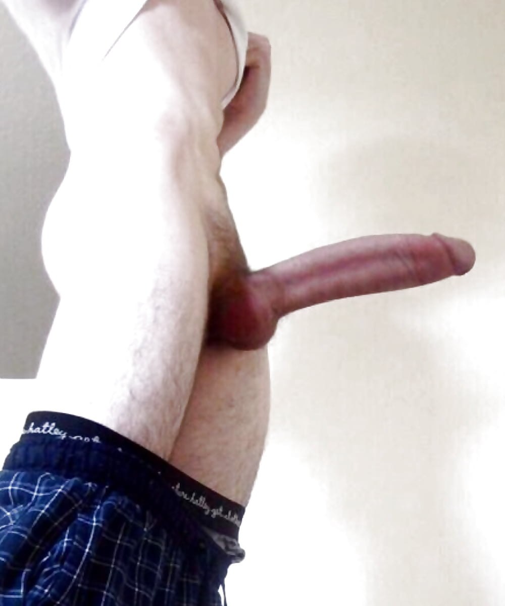 Мужские огромные члены в трусах