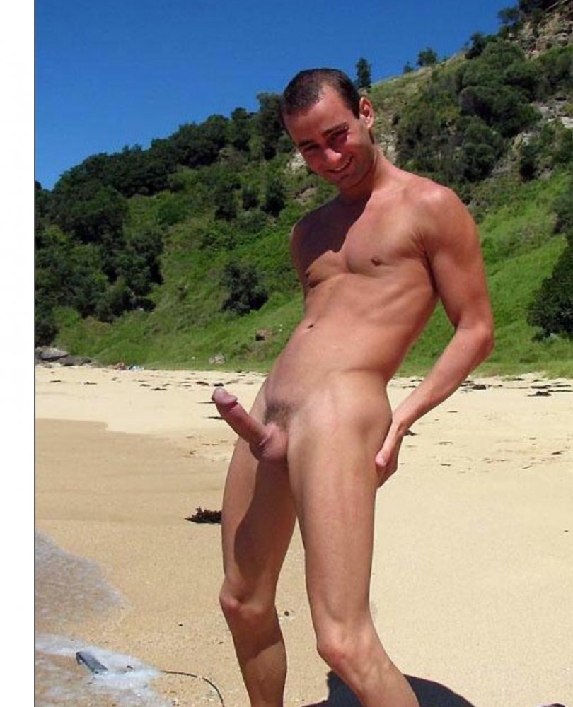 Мужчины голышом на пляже (74 фото) - порно и эротика nordwestspb.ru