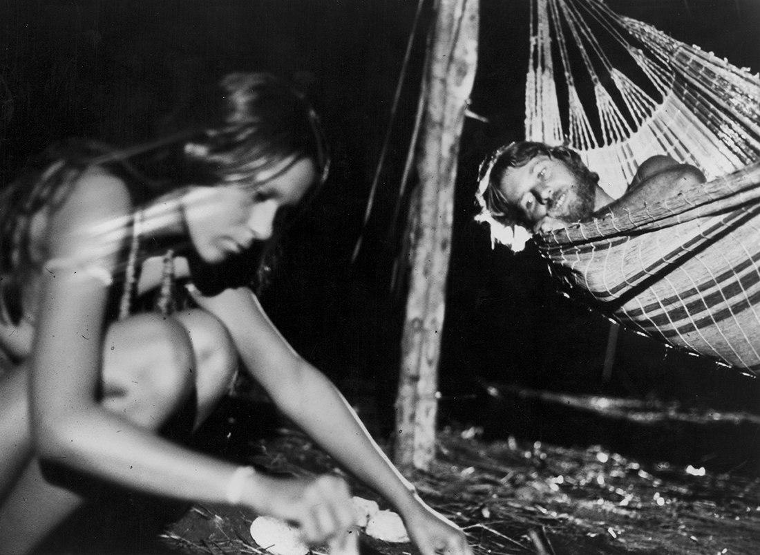 Бригитта Нильсен в фильме Кобра