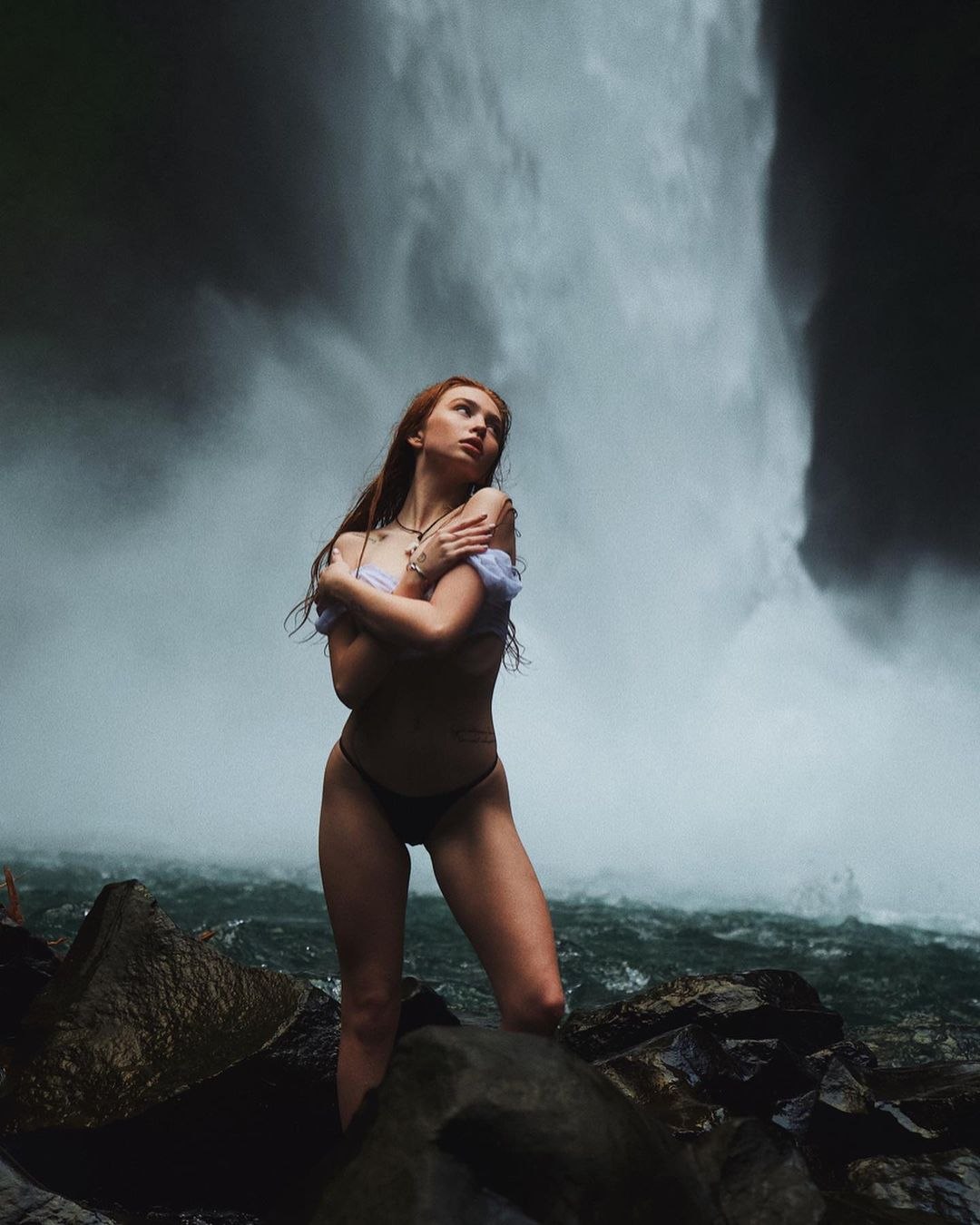 Мама Ренаты Ри