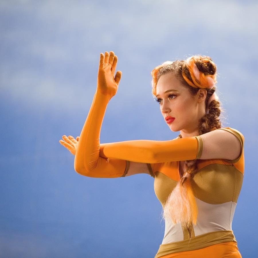 Элиза Тейлор эротические сцены