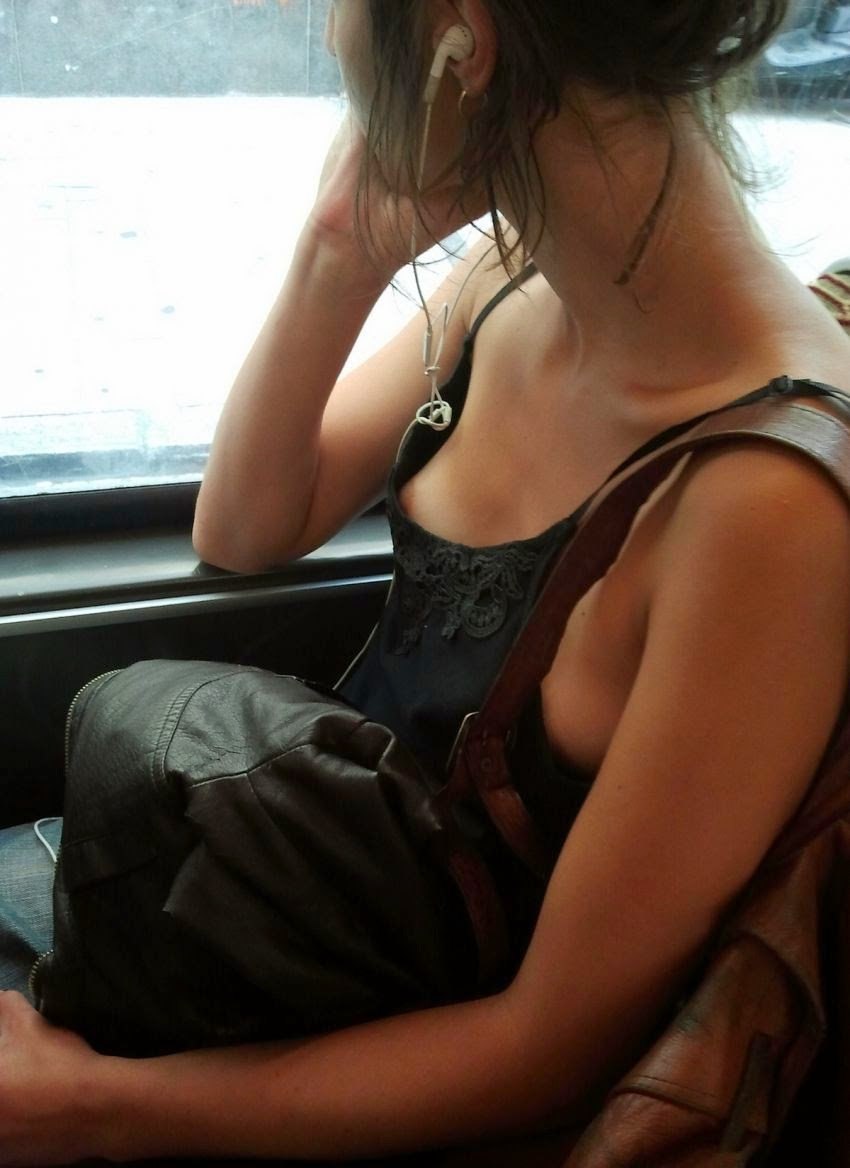 Голая грудь в общественном транспорте
