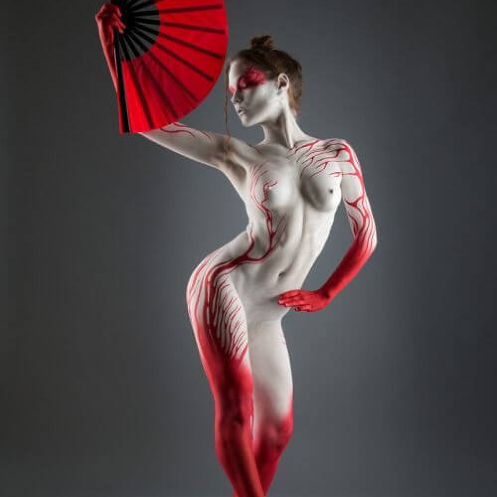 Прикольный Эротический бодиарт