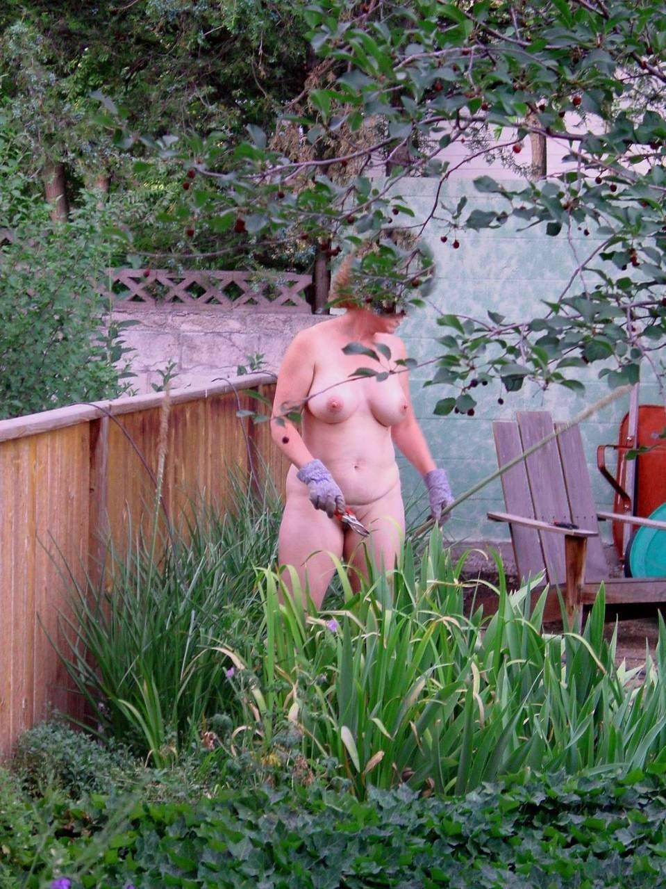 Ебля зрелых русских баб на природе