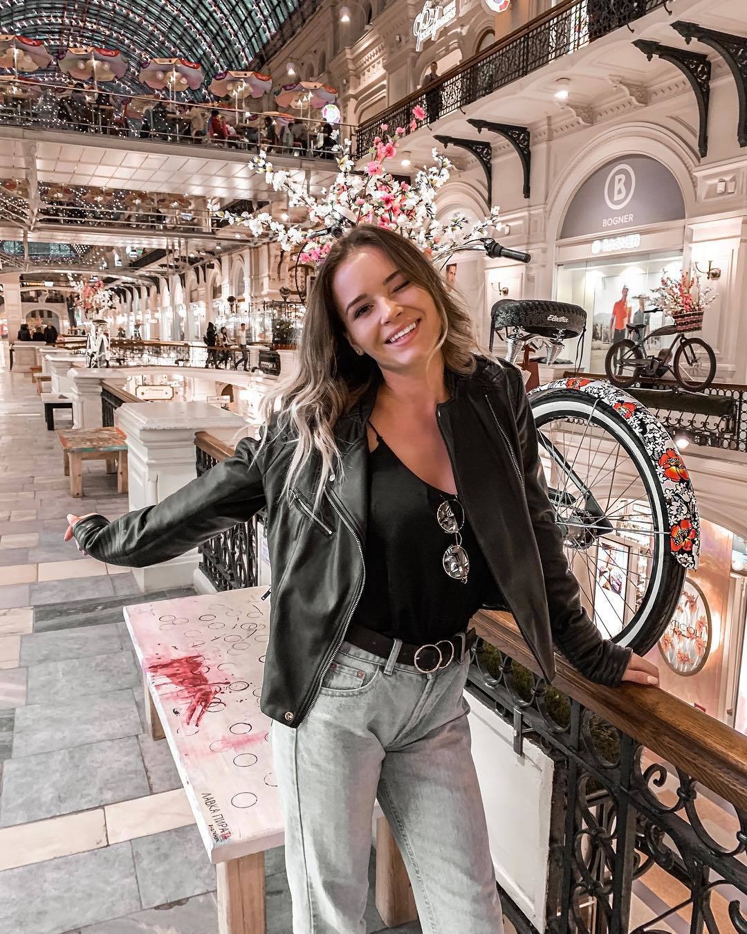 Полина Гренц 2020