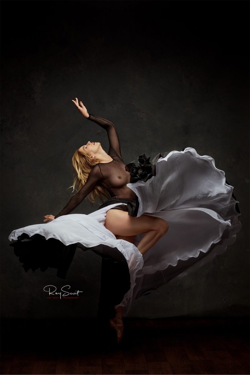 Sarah Scott танцовщица