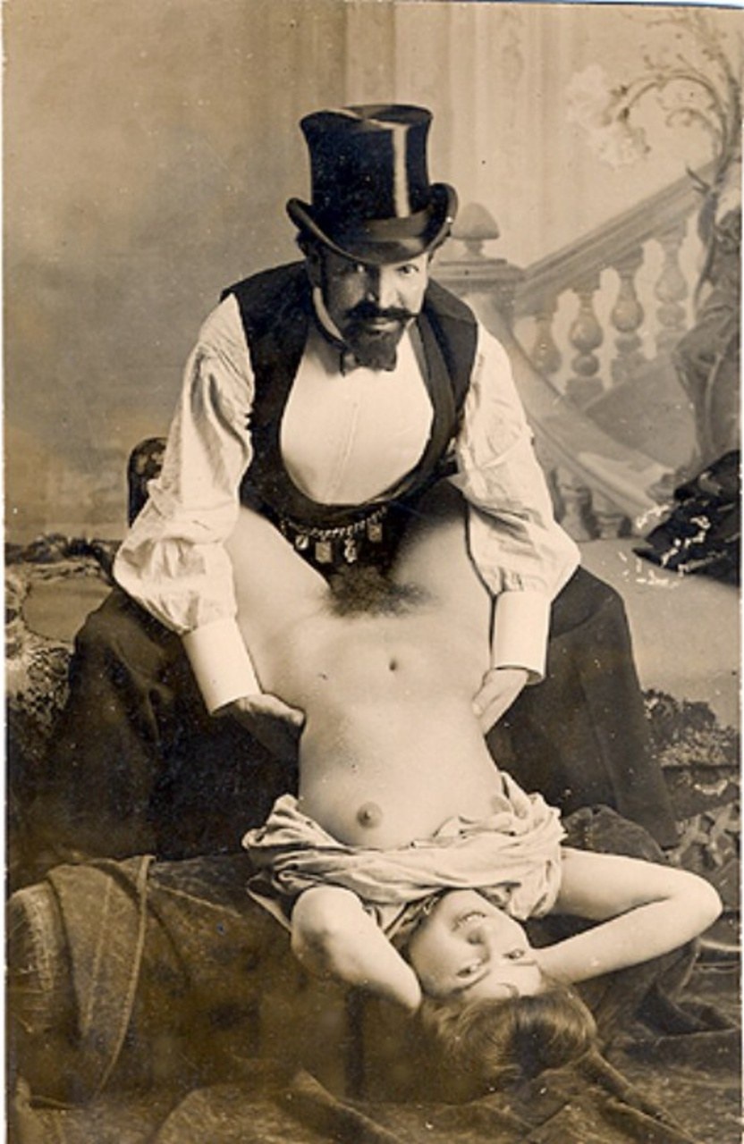 Старые эротические снимки