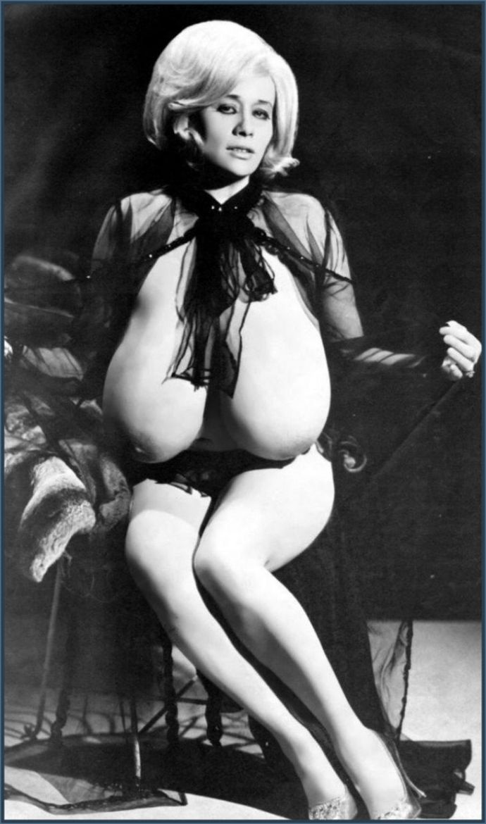 Ретро голые женщины порнография