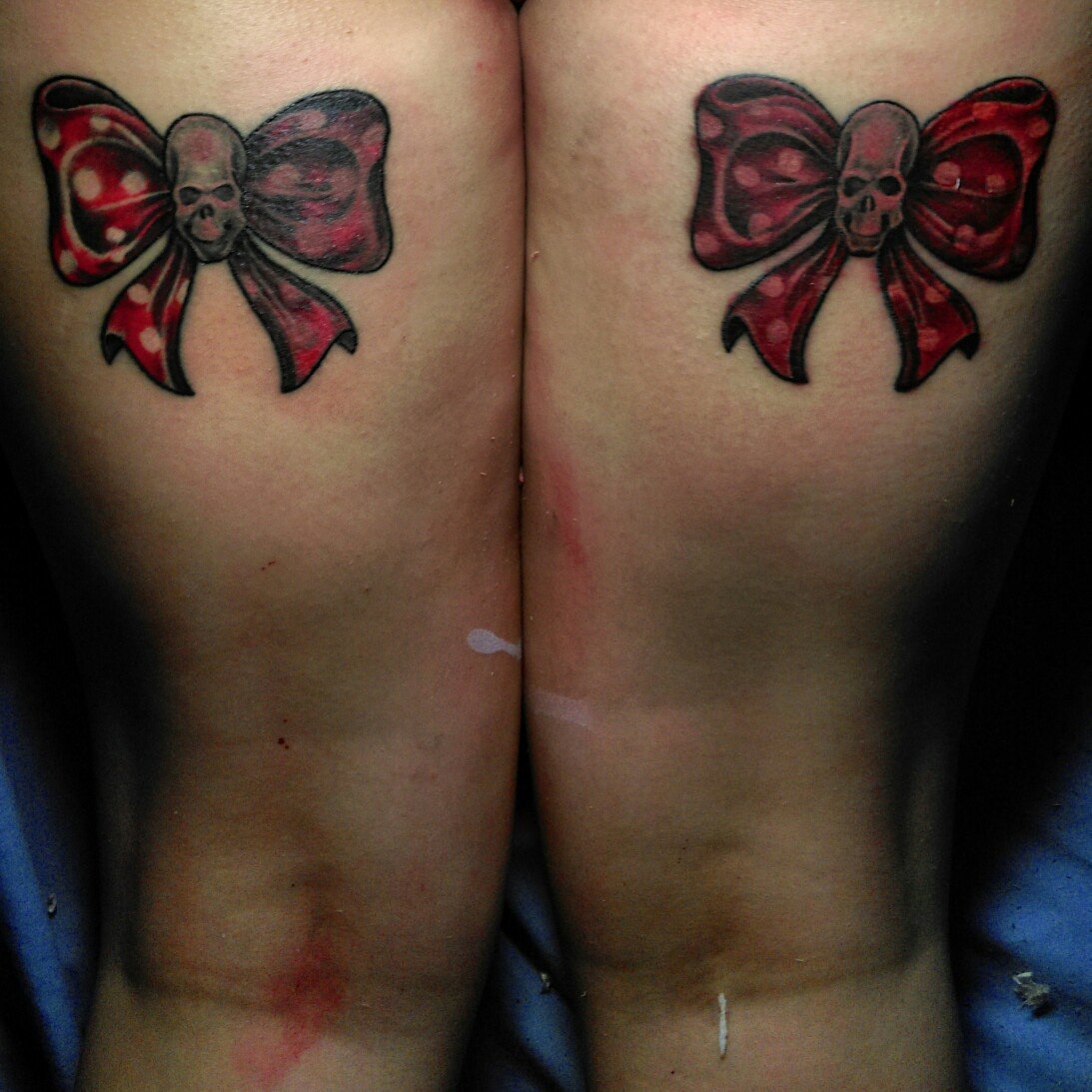 Тату бантик