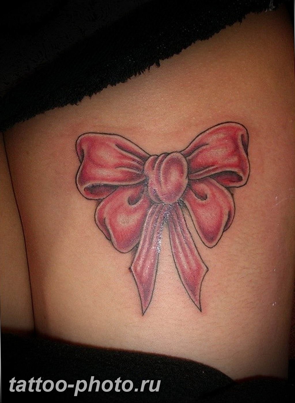 Татуировки с бантиком на флешке