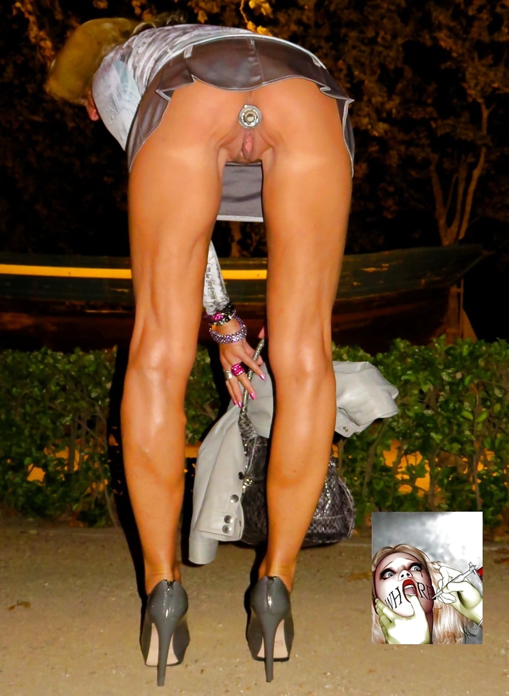 Девушки анал на публике