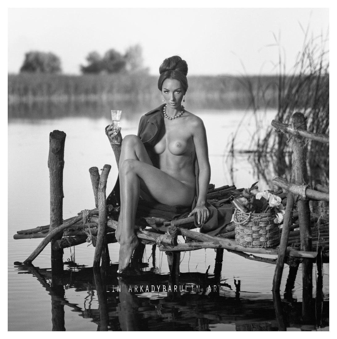 Ретро голые девки на природе